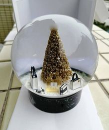 2022 Edición CCLASSICS Snow Globe con árbol de Navidad dorado dentro de Crystal Ball para cumpleaños especial novedoso VIP Gift4456871