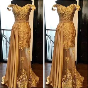 2022 Elegante encaje dorado Satén Vestidos de noche formales Fuera del hombro Apliques Con cuentas Bodas de cuerpo entero Vestidos de fiesta Vestido de fiesta Tallas grandes Robe De Soriee Árabe