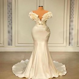 2022 élégantes robes de soirée en satin sirène sur l'épaule volants étage longueur fleurs perles perlées longue Pary Occasion Prom Gow290k