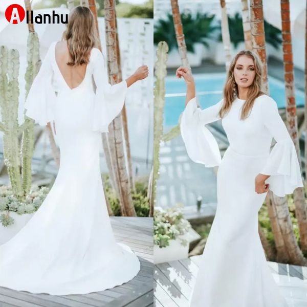 2022 Vestidos de novia de sirena de crepé simples y elegantes con mangas acampanadas Escote redondo V Jardín trasero Vestidos de novia informales de estilo rural modesto