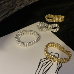 2022 bague de conception de perles exquise dames et sœurs fête all-match plaqué or pas de décoloration cadeau couple anneaux