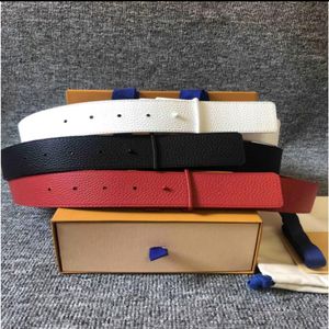 2022 Fashion Big Buckle Geuthesine Cuir Belt No Box Box Designer Belts Men Femmes de haute qualité NOUVELLES BELTES AA6868 985232O 263R