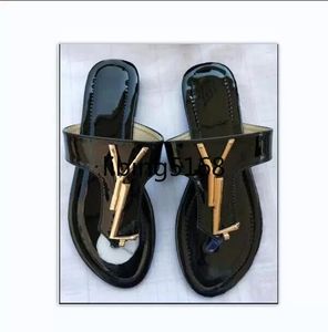 2022 Modemerk wonen sandalen grote maat 35-42 slippers rode sandalen rubberen zool met webbandje dames Slippers 30 kleur