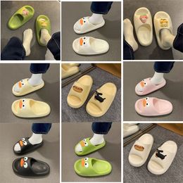 2022 Fashion Cotton Slippers Men Femmes Bottes de neige Chaussures pour femmes de grande taille Filh