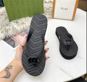 2022 modeontwerper dames slippers eenvoudige jeugd slippers mocassin schoenen geschikt voor lente zomer en herfst hotels stranden andere plaatsen 35-42