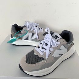 2022 Fashion Designer Women Heren Casual schoenen NB574 574S Syracuse Sea Salt Varsity Gold Dore White Green Green Shadow UNC University 36-45 PR08