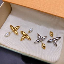 2022 Fashion Luxe Designer Sieraden Stud Vrouwen Oorbel Brief oorbellen koper vergulde Elegante Wing Charm oorbellen Nieuwe stijl Met Doos