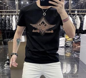 2022 Fashion Men Designer Tees Summer Mens Casual Tshirts T-shirts For Man Femmes à manches courtes Tee-Shirt Vêtements Lettre Ho4321692