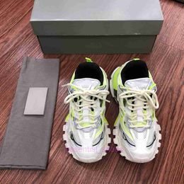 2022 Fashion New Brand Running Shoes Triple S Track.2 Sneaker Basketball Sneakers Diseñador de entrenadores deportivos para hombres Mujeres Tacones de espuma Low Foam Corredor