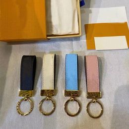 2022 mode nieuwe lederen sleutelhanger klassieke V brief beige portemonnee sleutelhanger mannen en vrouwen lederen tas hanger accessoires