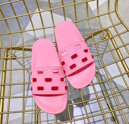 2022 Pantoufles de sandales de mode pour hommes femmes avec boîte originale Hot Designer unisexe tongs de plage pantoufle TOP QUALITÉ ERU 46
