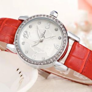 2022 Fashion Watch diamant waterdichte dames lederen kwarts horloge