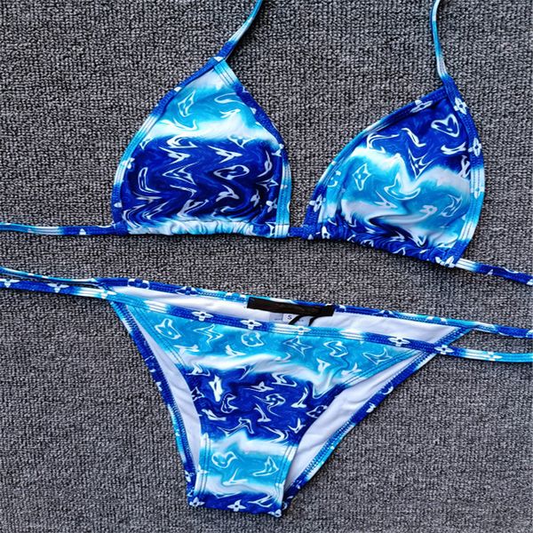 2022 Cartas completas Impreso Bikini Conjuntos Sexy Mujeres Traje de baño Diseñador Split Traje de baño Elástico Suave Traje de baño para vacaciones Tamaño asiático S-XL 5575