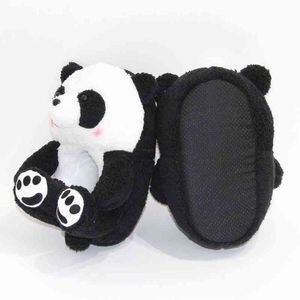 2022 grappig ontwerp panda dames slippers winter huis pluche schoenen dia's vrouwelijke indoor cartoon dieren dragen harige slippers dames g220730