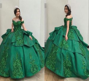 2022 Glitter pailletten patroon met smaragdgroene groene quinceanera prom jurken Mexicaans charro xv satijn met mouwen ruches ball jurk formeel 3312727