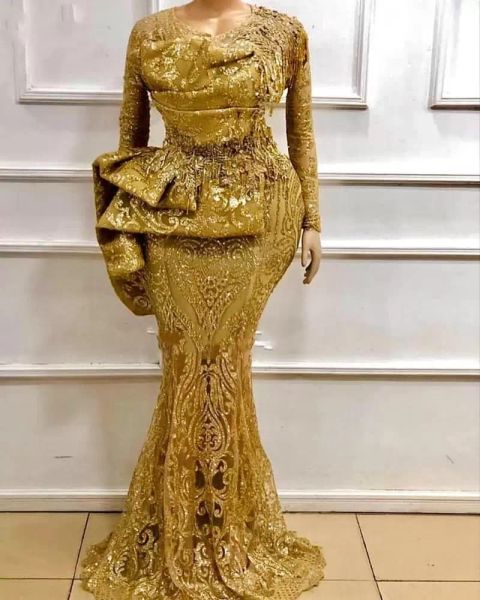 2022 Apliques de encaje dorado Vestidos de baile para niñas negras con mangas largas Lentejuelas Encaje Cuchara Africana Aso Ebi Vestidos de noche Ropa de fiesta para mujeres BES121