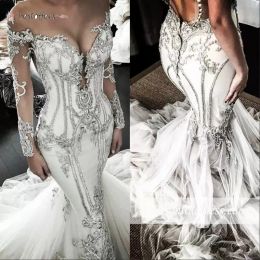 2022 Robes de mariée de sirène magnifiques manches longues robe nuptiale scoop cou de perles cristaux en dentelle appliquée