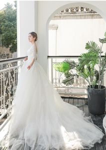 2022 robes de mariée magnifiques robe de bal de mariée encolure dégagée en dentelle de satin appliques 3/4 manches longues balayage train robes de soirée robe de mariée sur mesure, plus la taille