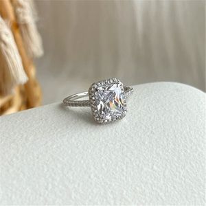 2022 Hoge kwaliteit luxe vrouwen ring trouwringen klassieke vierkante 5a kubieke zirkonia voor geschenken met doos engagement voorstellen diamanten ringen sieraden vriend geschenkmaat 5-9