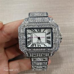 2022 Haute Qualité Hommes Femmes Montre Plein Diamant Glacé Sangle Designer Montres Quartz Mouvement Couple Amoureux Horloge Montres-bracelets246B