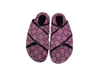 2022 haute qualité femme pantoufles mode sandales plage fond épais pantoufle plate-forme Alphabet dame cuir plat diapositives chaussures
