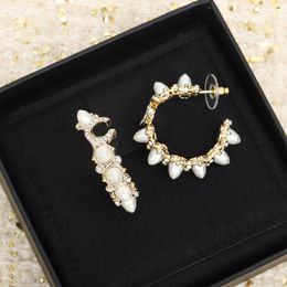 2022 creux deisgn Top qualité charme boucle d'oreille avec diamant et coquille de la nature pour les femmes cadeau de bijoux de fiançailles ont le timbre de la boîte PS4084A