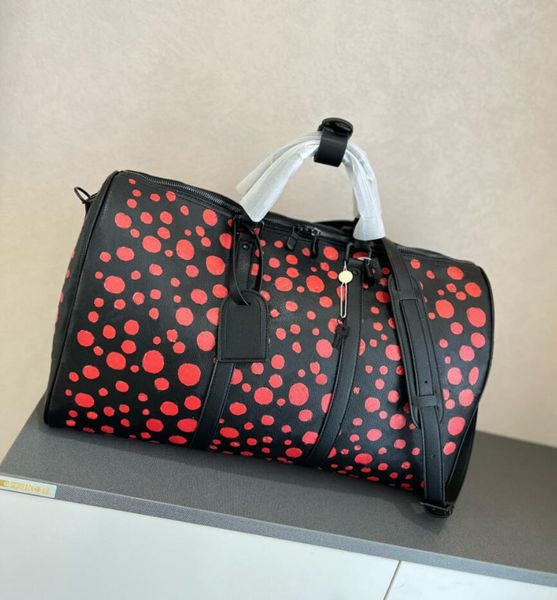 2022 Venta caliente 50 cm Red Dot Duffle Bag para mujeres Bolsas de viaje Hombro de los hombres Equipaje Louiseity Hombres Viutonity Original Cuero Estampado Bolsos Cross Body Totes