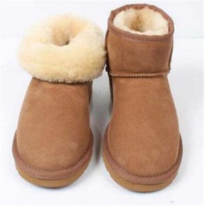 2022 vente chaude classique court U5854 femmes bottes de neige garder botte au chaud dernière mode en peau de mouton peau de vache en cuir véritable bottes en peluche US4-13