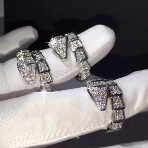 2022 Bijoux Bagues de fiançailles Bague de luxe pour les femmes cjeweler moissanite brandjewelry8 mens designer ceintures Bague en diamant aime montrer la personnalité en gros