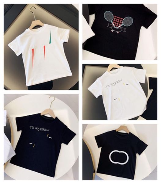 2022 T-shirts pour enfants Tenues assorties pour la famille T-shirt unisexe Hauts T-shirts Lettres Vêtements Col rond Fille T-shirts Mode Confortable Décontracté Enfant Garçon Bébé Vêtements Été