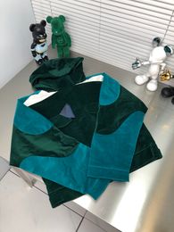 2022 últimas chaquetas de diseñador de marca tecnología de alta calidad material de gamuza a prueba de viento tamaño EE. UU. versión amplia chaqueta de moda para hombre guapo