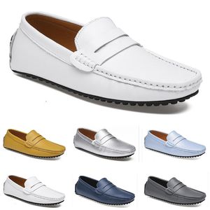 2022 Cuero Doudou Zapatos de conducción casual para hombre Suela suave Moda Negro Luz Tan Verde Desnudo Azul Plata Beige Calzado All-Match Lazy Transfronterizo Cincuenta y siete 9