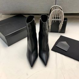 2022 botines de tacón con letras Zapatos de lujo Moda Cómoda Punta estrecha Botines Stiletto Corto marca de lujo diseñador mujer Botas