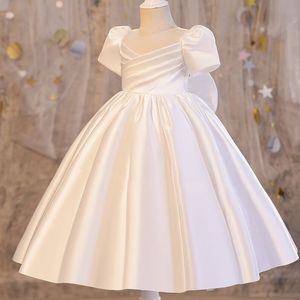 2022 Luxe baljurk Backless Flower Girl -jurken voor bruiloft Jewel Neck Beading Peuter Little Baby Pageant Toga