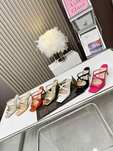 2022 Luxury merk damesjurk schoenen hoge hakken vierkante kop en comfortabele mode