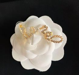 2022 Luxe designer Hoge kwaliteit Hoop Metal Diamond Pearl met brief oorbellen dames feest bruiloftspaar cadeau sieraden 925 zilver