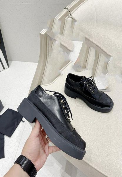 2022 Diseñador de lujo Lace Up Loafres zapatos de vestir de buena calidad moda popular con caja de cuero de ternero importada 45 cm High3576271