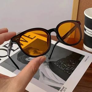 2022 Luxe Mode Vrouw Mannen designer zonnebril Nieuwe cat eye Zonnebril INS stijl Koreaanse heren zonnebril hot selling