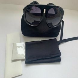 2022 Luxe oversized runway zonnebril met originele Boxe Black 0152 merkontwerper zonnebrillen met originele dozen voor vrouwen Round6325007
