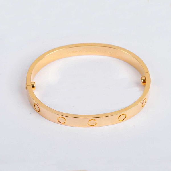 2022 Luxe qualité V or matériel charme bracelet punk bande bracelet épais en plaqué or 18 carats pour les femmes bijoux de mariage cadeau ont timbre top box PS7365