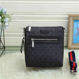 2022 Diseñadores de lujos Bolsos de hombro para hombre Hombre Maletines de cuero genuino Diseñador Bolso Bolsas Bolsa de mensajero Vestido de novia Bolsa de crossbody Cartera