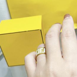 2022 Luxe Ontwerpers Ring Hoge Kwaliteit Sieraden Ontwerper Gouden Ringen Engagements Voor Vrouwen Liefde Ring Letter F Merk Oorbellen Doos 22183