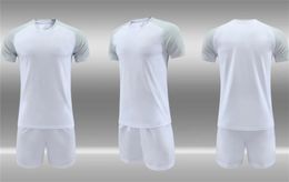 2022 Hommes Custom Soccer Jerseys Ensembles d'entraînement de football pour hommes Costume de football pour adultes Logo personnalisé plus numéro avec shorts Kingcaps Vêtements confortables pour les affaires de gym