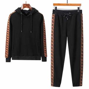 Men Designer Tracksuits Mode Twee stukken Set Casual Jacket Pants kleding Pak Sportstijl Loose Sportwear M-Xlll 01