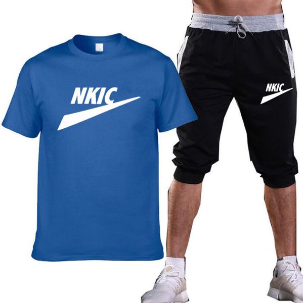 2022 Marca para hombres Logo Chándal Conjunto de 2 piezas Traje de algodón deportivo de verano Manga corta Camiseta negra y pantalones cortos Ropa de hombre de moda casual