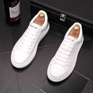 2022 Heren Casual Schoenen Lage Top Flats Student Mode Sneakers Trend Board Schoenen Ademend Antislip Jongens Wandelschoen