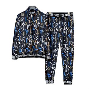 2022 Survêtement Homme Luxe 2 Pièces Ensemble Sweats À Capuche Décontracté Sweat Pantalon De Survêtement Costume Ados Sports Imprimer Jogging S-3XL Vêtements Imprimé Sportswear Marque Q3