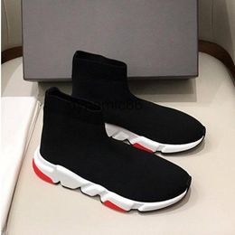 2023 Speed Trainer Calcetines de calidad superior para hombres, mujeres, triple, negro, blanco, rojo, zapatos casuales, diseñador de moda, zapatillas de deporte, botines 6Y