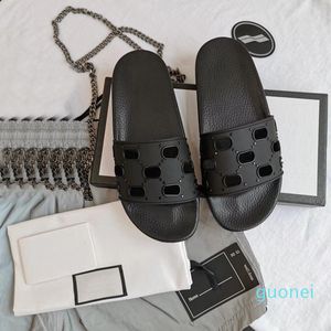 2022 Hommes Femmes Slide Sandales Chaussures De Luxe Slide Summer Mode Large Plat Glissant Avec Des Sandales Épaisses Pantoufle Tongs 35-46 5659