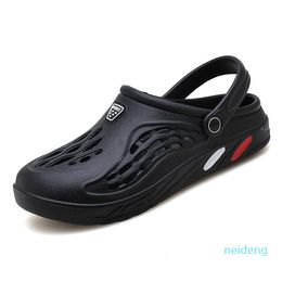 2022 hombres mujeres diapositivas zapatos con agujeros sandalias de goma zapatillas adecuado negro azul rojo corredor de espuma playa interior plataforma de fondo suave deportes tra